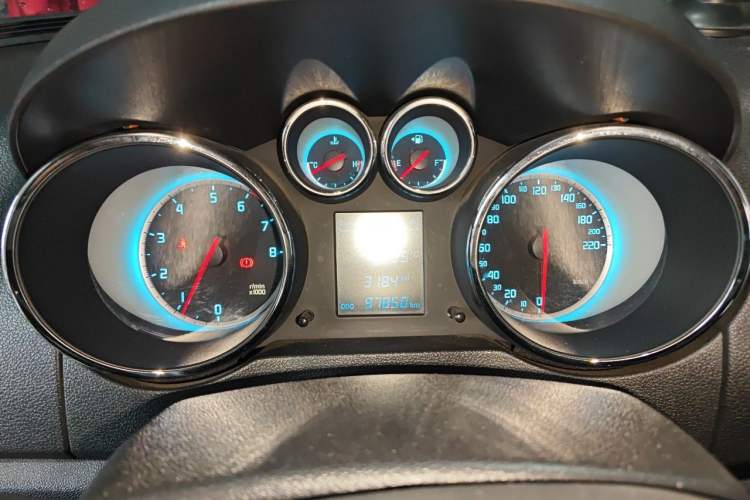 Used CHANGAN CS35 2015 1.6L Manual Luxury Model China IV Standard Instrument Cluster
