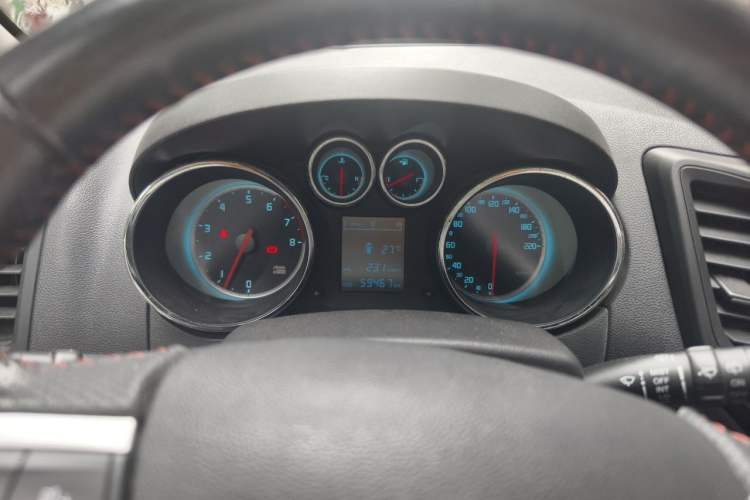 Used CHANGAN CS35 2015 1.6L Manual Luxury Model China V Standard Instrument Cluster