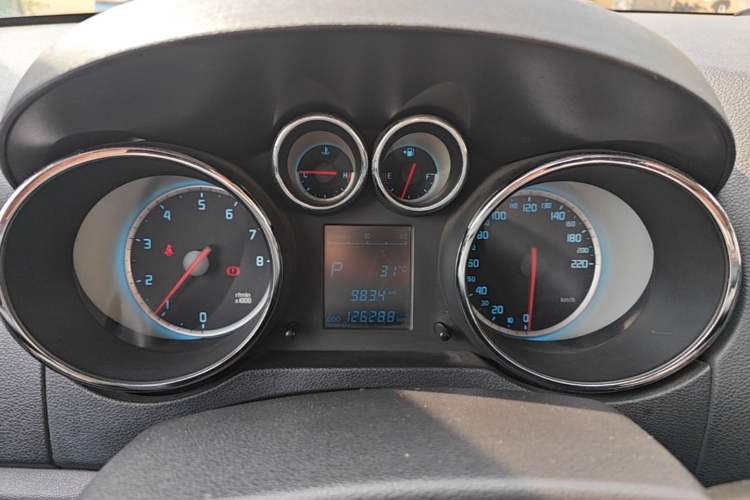 Used CHANGAN CS35 2015 1.6L Automatic Luxury Model China IV Standard Instrument Cluster
