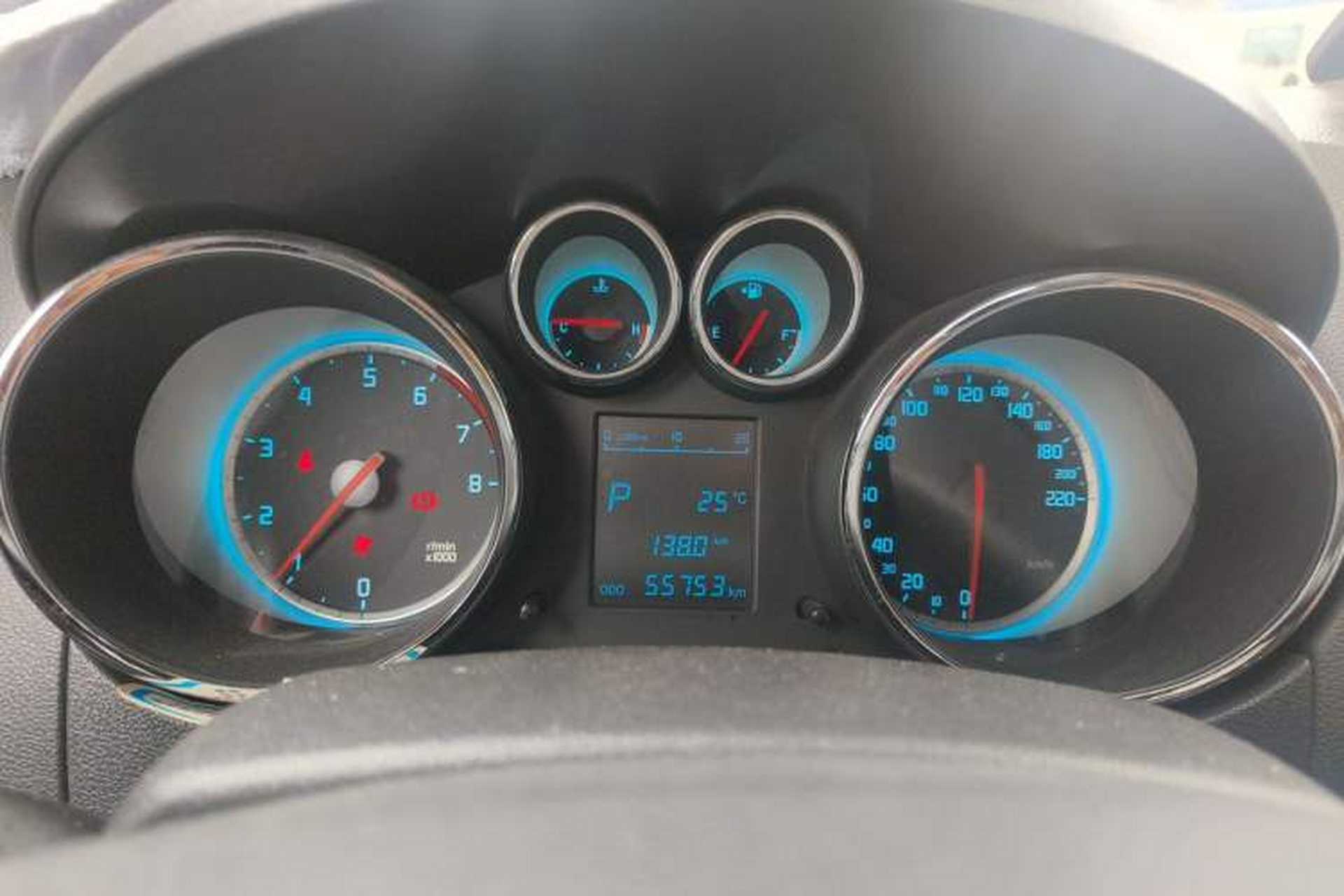 Used CHANGAN CS35 2015 1.6L Automatic Luxury Model China IV Standard Instrument Cluster