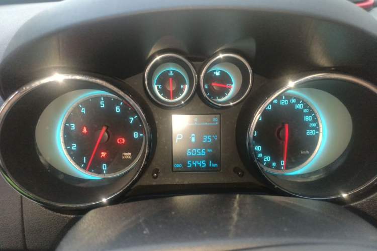 Used CHANGAN CS35 2015 1.6L Automatic Luxury Model China IV Standard Instrument Cluster