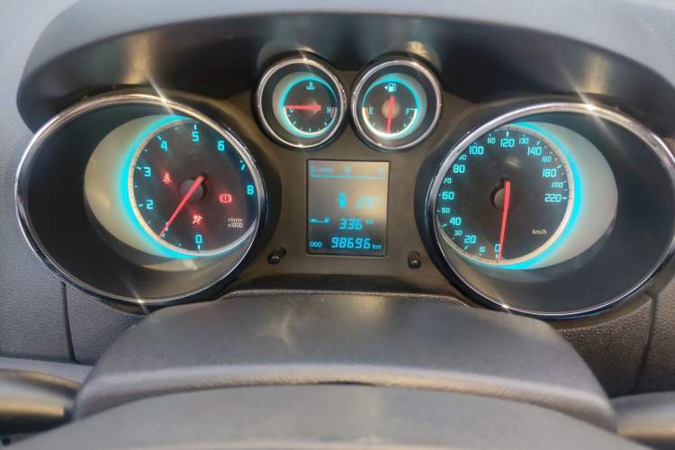 Used CHANGAN CS35 2015 1.6L Manual Luxury Model China IV Standard Instrument Cluster