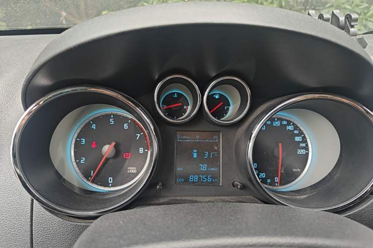 Used CHANGAN CS35 2015 1.6L Manual Luxury Model China IV Standard Instrument Cluster