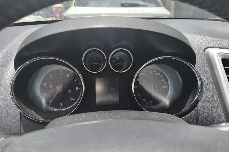 Used CHANGAN CS35 2015 1.6L Manual Luxury Model China IV Standard Instrument Cluster