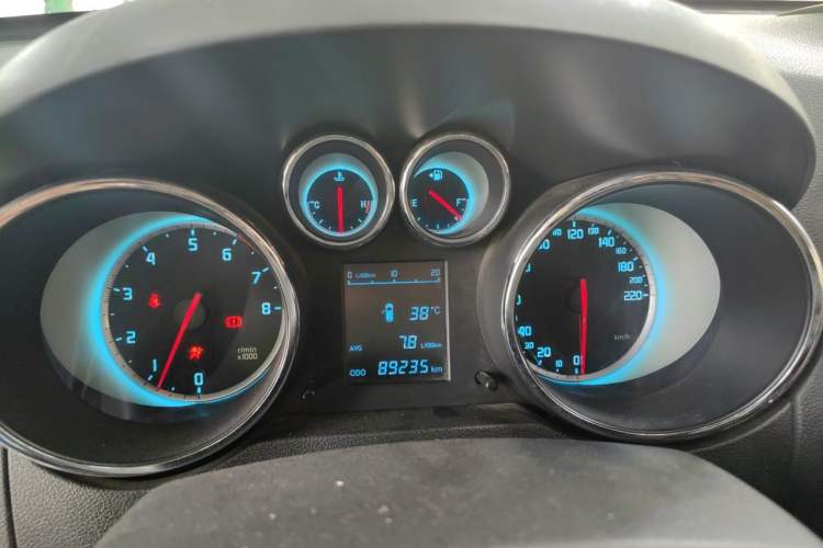Used CHANGAN CS35 2015 1.6L Manual Luxury Model China V Standard Instrument Cluster