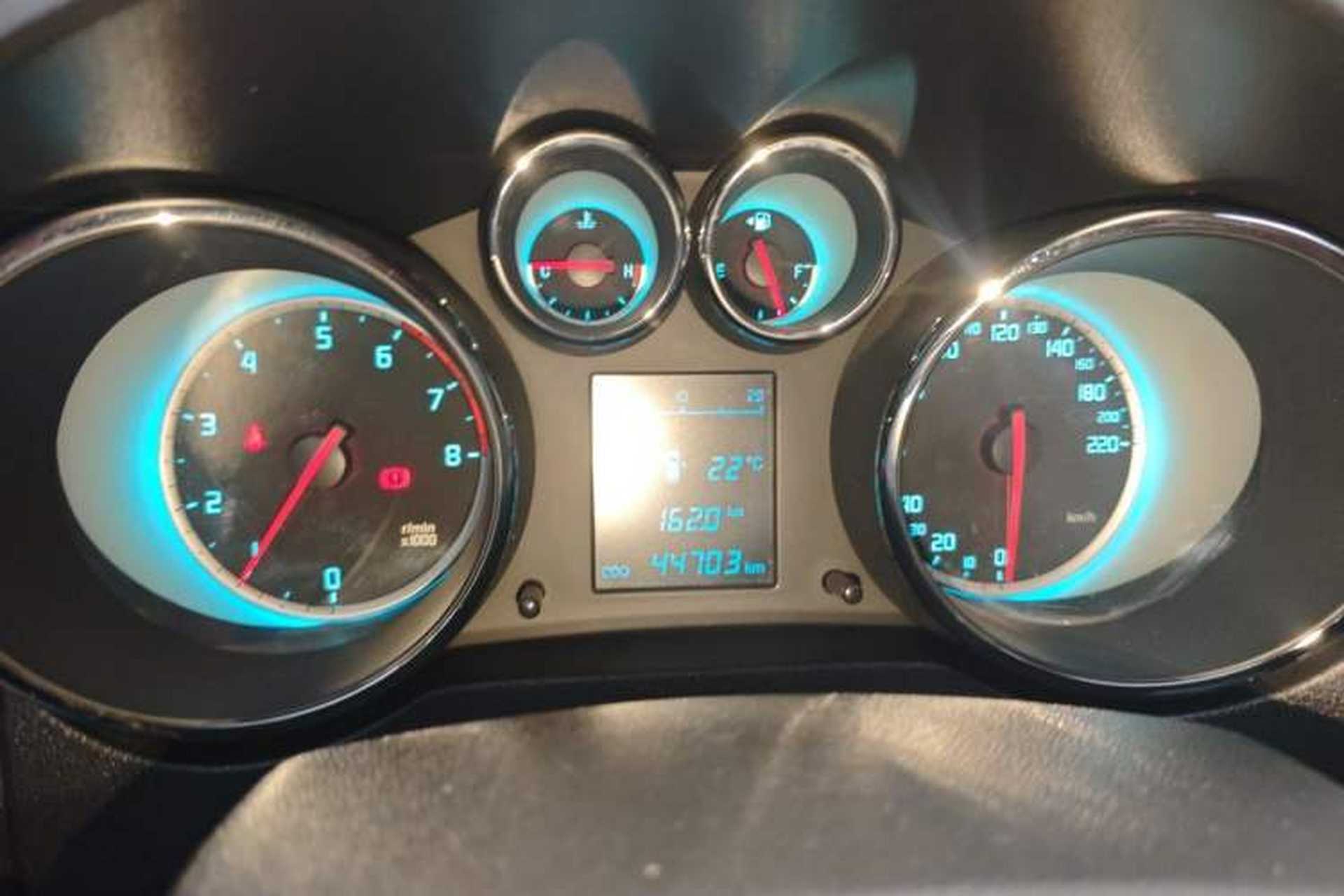 Used CHANGAN CS35 2015 1.6L Manual Luxury Model China IV Standard Instrument Cluster