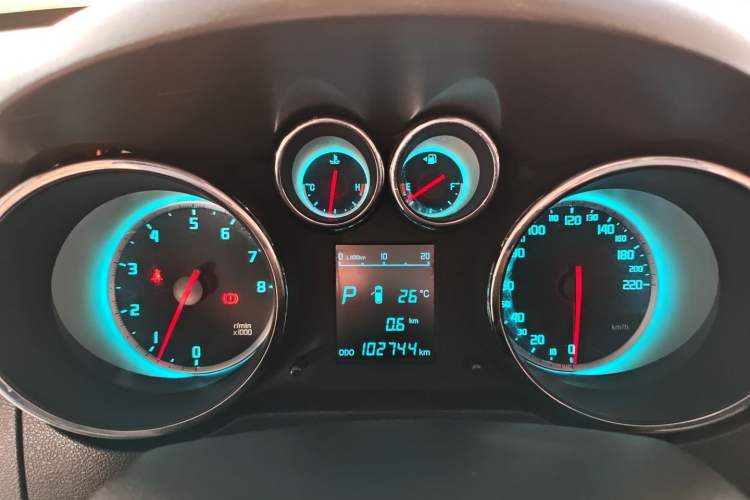 Used CHANGAN CS35 2015 1.6L Automatic Luxury Model China V Standard Instrument Cluster
