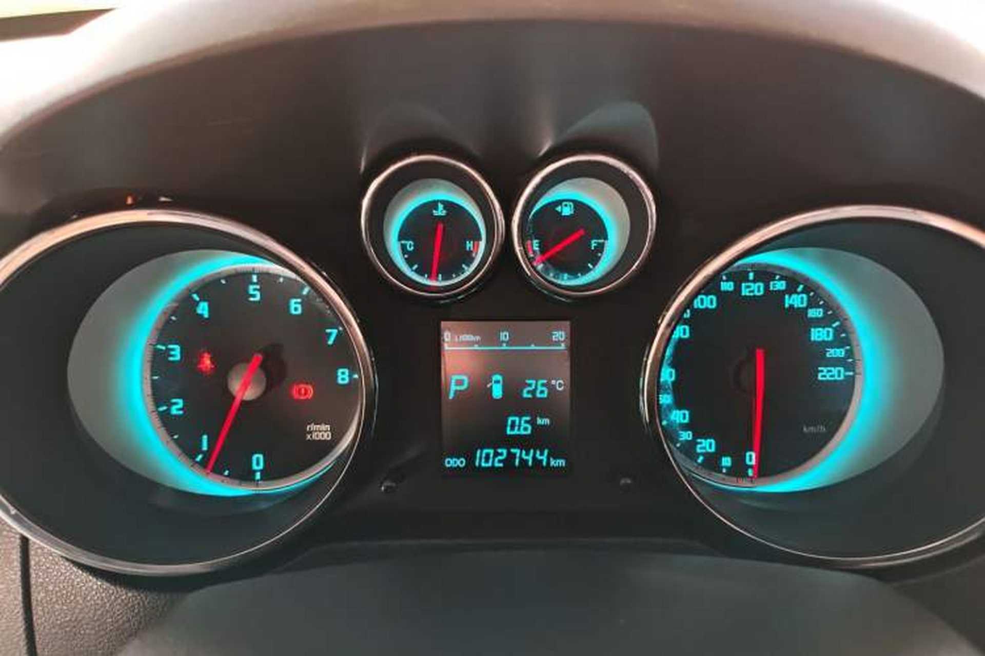 Used CHANGAN CS35 2015 1.6L Automatic Luxury Model China V Standard Instrument Cluster