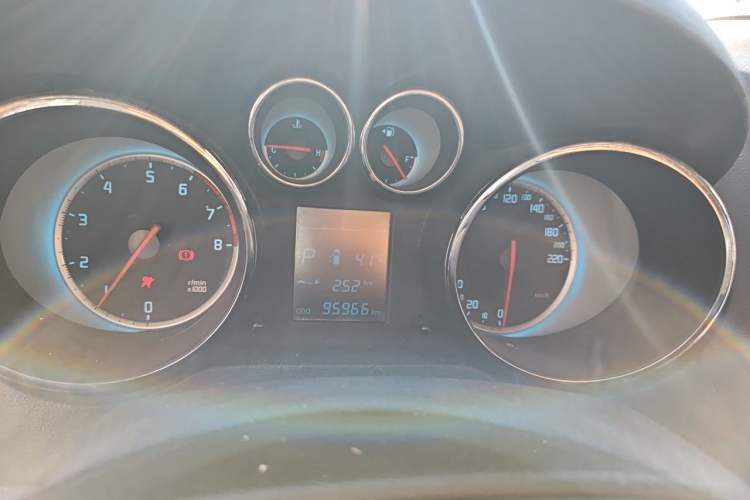 Used CHANGAN CS35 2015 1.6L Automatic Luxury Model China IV Standard Instrument Cluster