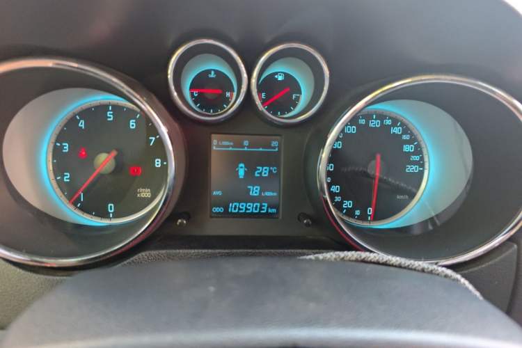 Used CHANGAN CS35 2015 1.6L Manual Luxury Model China IV Standard Instrument Cluster