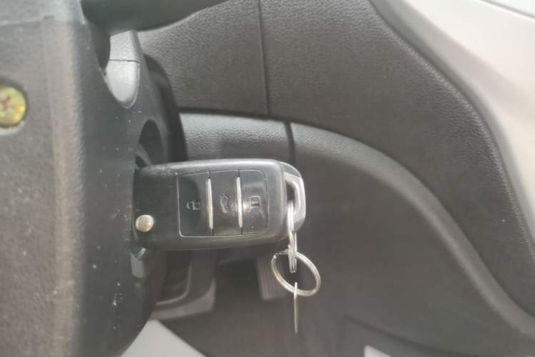 Used CHANGAN CS35 2015 1.6L Automatic Luxury Model China IV Standard Interior 1