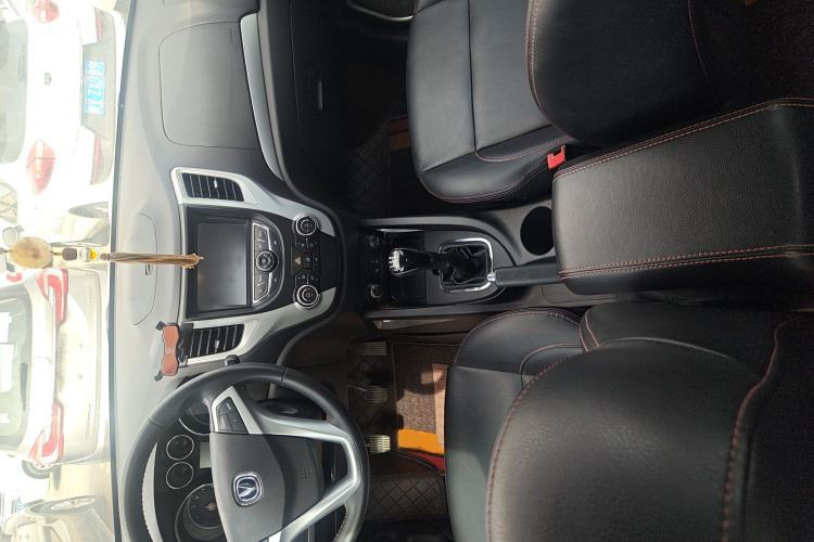 Used CHANGAN CS35 2015 1.6L Manual Luxury Model China V Standard Interior 3