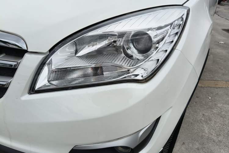 Used CHANGAN CS35 2015 1.6L Automatic Luxury Model China V Standard Left Front Headlight