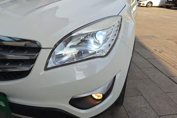 Used CHANGAN CS35 2015 1.6L Manual Luxury Model China IV Standard Left Front Headlight