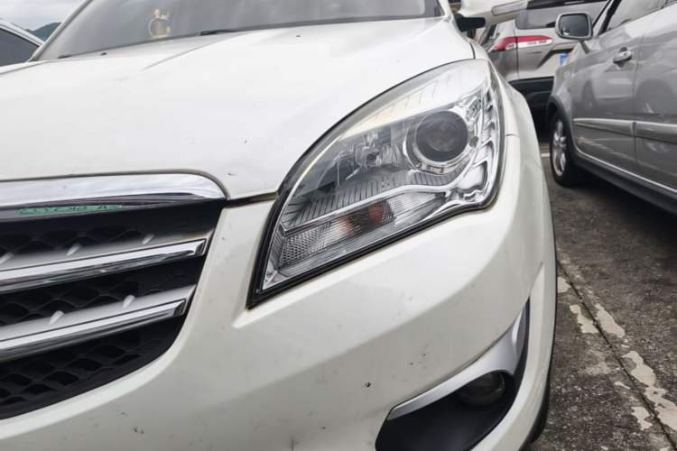 Used CHANGAN CS35 2015 1.6L Manual Luxury Model China IV Standard Left Front Headlight