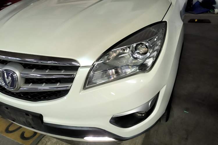 Used CHANGAN CS35 2015 1.6L Manual Luxury Model China IV Standard Left Front Headlight