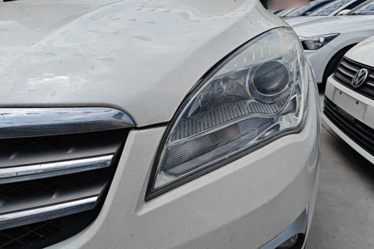 Used CHANGAN CS35 2015 1.6L Manual Luxury Model China IV Standard Left Front Headlight