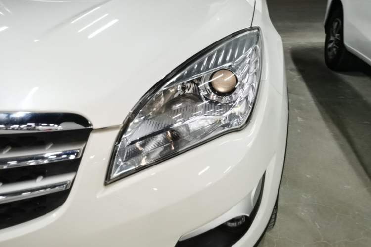 Used CHANGAN CS35 2015 1.6L Automatic Luxury Model China V Standard Left Front Headlight