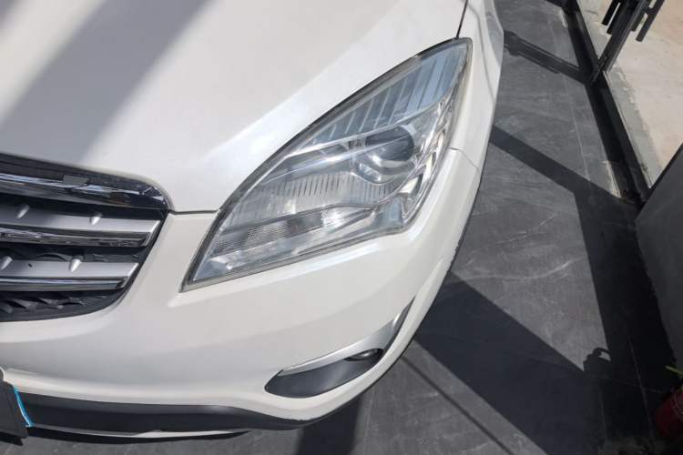 Used CHANGAN CS35 2015 1.6L Automatic Luxury Model China IV Standard Left Front Headlight
