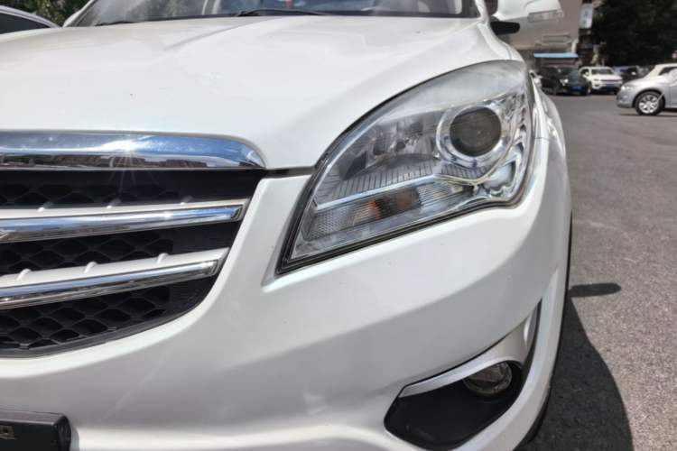 Used CHANGAN CS35 2015 1.6L Automatic Luxury Model China IV Standard Left Front Headlight