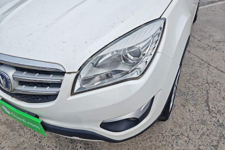 Used CHANGAN CS35 2015 1.6L Manual Luxury Model China IV Standard Left Front Headlight