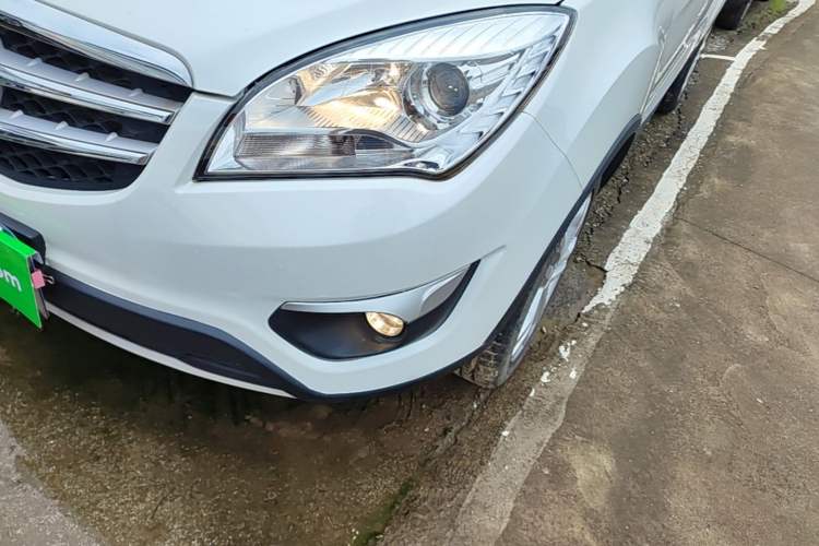Used CHANGAN CS35 2015 1.6L Automatic Luxury Model China V Standard Left Front Headlight