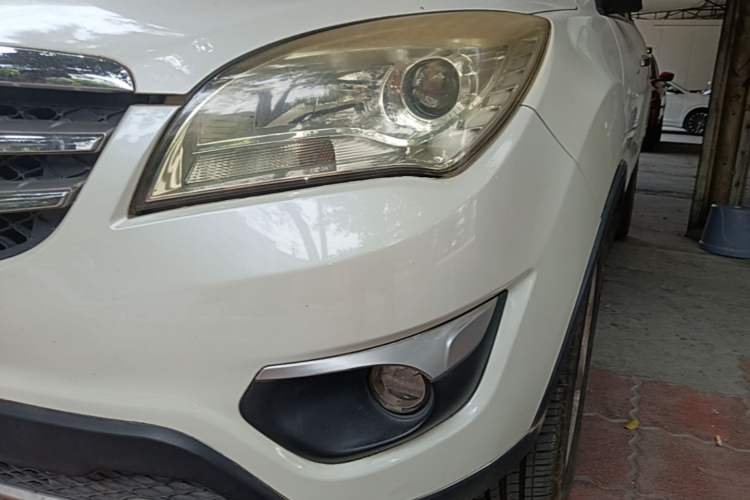 Used CHANGAN CS35 2015 1.6L Automatic Prestige Model China IV Standard Left Front Headlight