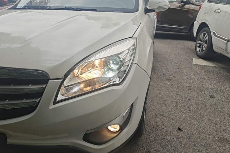 Used CHANGAN CS35 2015 1.6L Manual Luxury Model China IV Standard Left Front Headlight