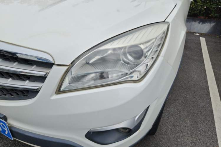 Used CHANGAN CS35 2015 1.6L Manual Luxury Model China V Standard Left Front Headlight