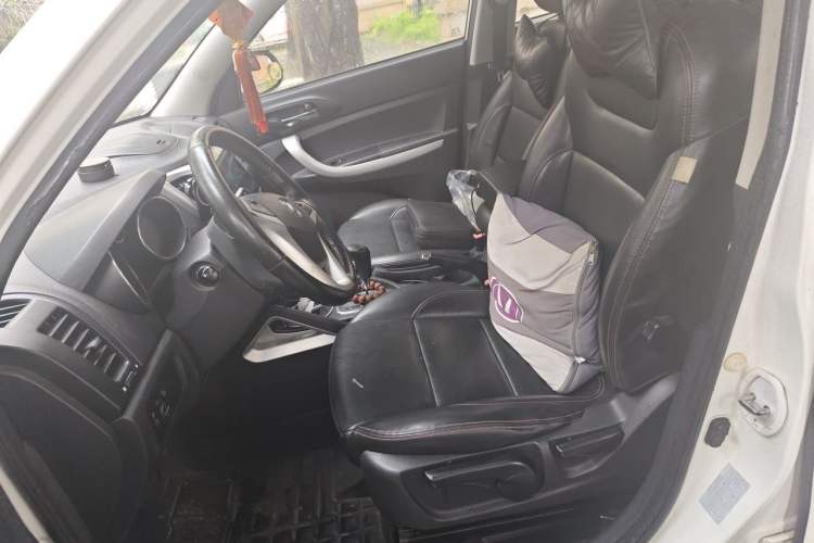Used CHANGAN CS35 2015 1.6L Automatic Luxury Model China IV Standard Left Front Seat