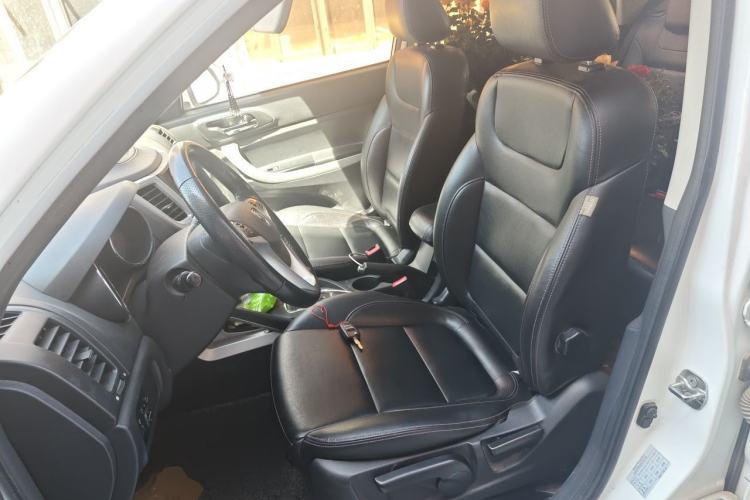 Used CHANGAN CS35 2015 1.6L Automatic Luxury Model China IV Standard Left Front Seat