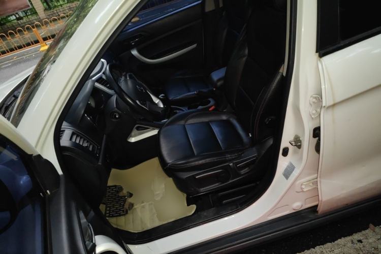 Used CHANGAN CS35 2015 1.6L Manual Luxury Model China IV Standard Left Front Seat