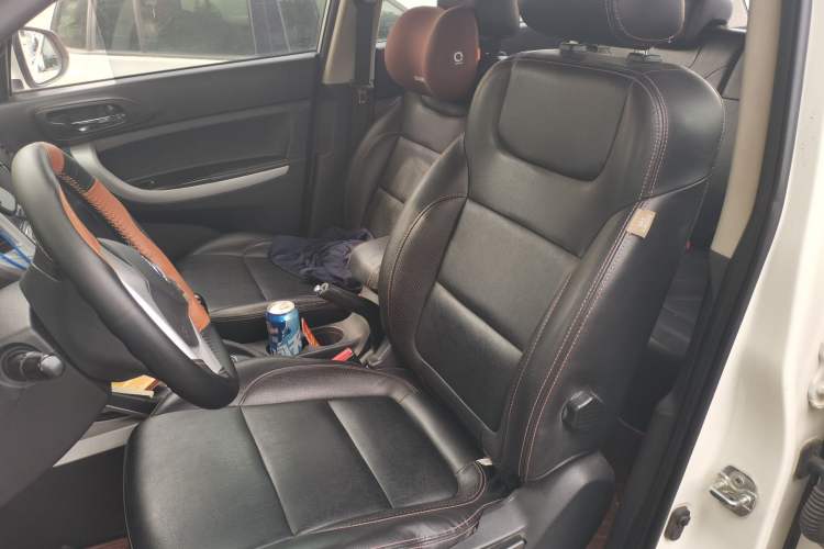 Used CHANGAN CS35 2015 1.6L Manual Luxury Model China IV Standard Left Front Seat