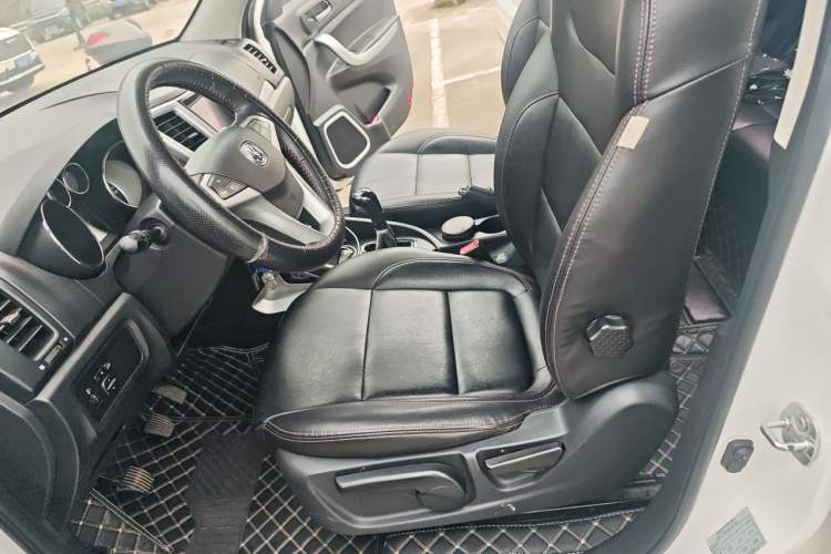 Used CHANGAN CS35 2015 1.6L Manual Luxury Model China IV Standard Left Front Seat