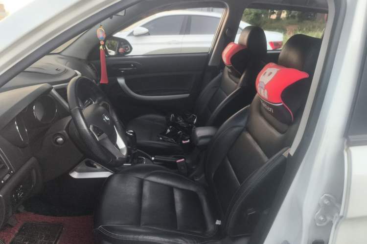 Used CHANGAN CS35 2015 1.6L Manual Luxury Model China IV Standard Left Front Seat