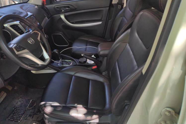 Used CHANGAN CS35 2015 1.6L Automatic Luxury Model China IV Standard Left Front Seat
