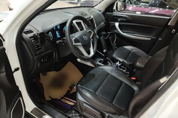 Used CHANGAN CS35 2015 1.6L Manual Luxury Model China IV Standard Left Front Seat