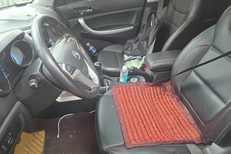 Used CHANGAN CS35 2015 1.6L Manual Luxury Model China IV Standard Left Front Seat
