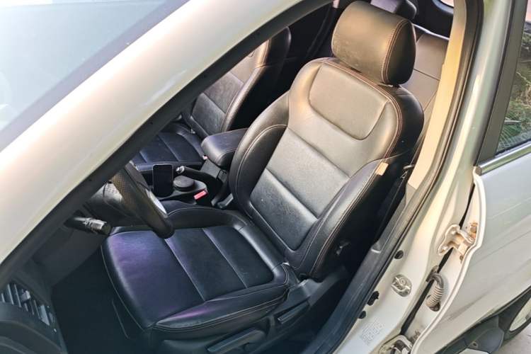 Used CHANGAN CS35 2015 1.6L Automatic Luxury Model China V Standard Left Front Seat