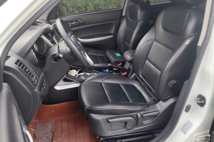 Used CHANGAN CS35 2015 1.6L Automatic Luxury Model China IV Standard Left Front Seat