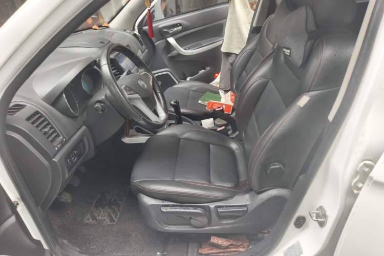 Used CHANGAN CS35 2015 1.6L Manual Luxury Model China V Standard Left Front Seat