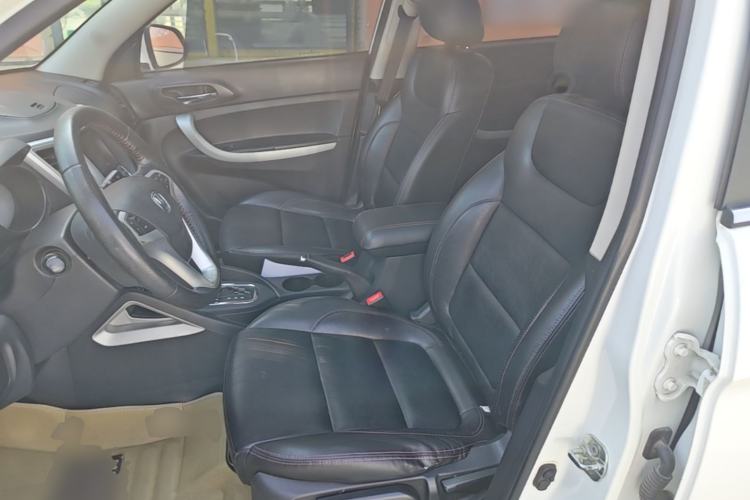 Used CHANGAN CS35 2015 1.6L Automatic Luxury Model China IV Standard Left Front Seat
