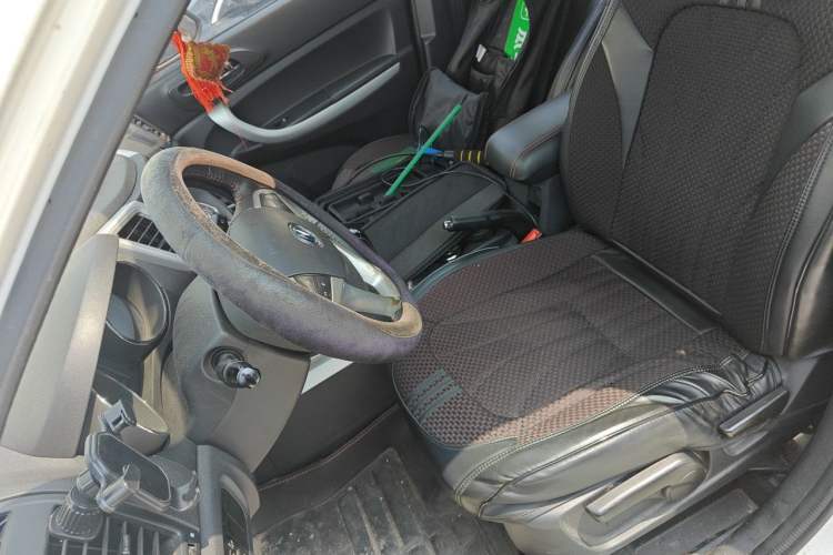 Used CHANGAN CS35 2015 1.6L Manual Luxury Model China IV Standard Left Front Seat