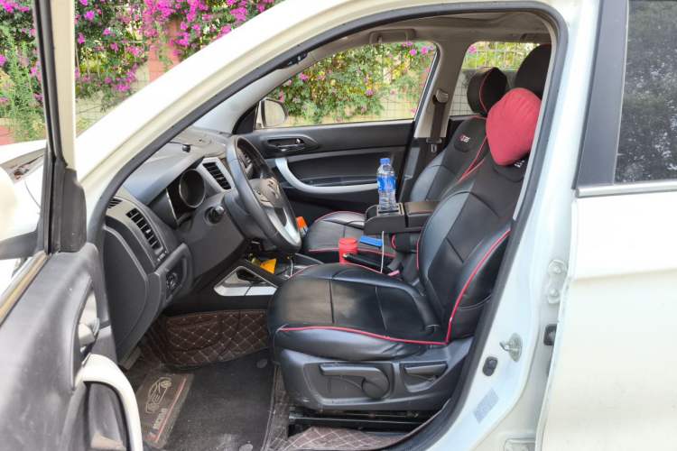 Used CHANGAN CS35 2015 1.6L Automatic Luxury Model China V Standard Left Front Seat