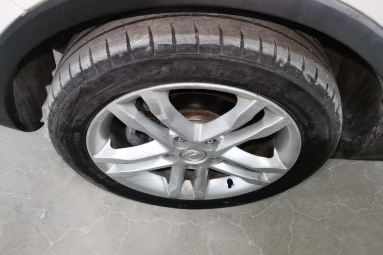 Used CHANGAN CS35 2015 1.6L Automatic Luxury Model China V Standard Left Front Wheel Hub