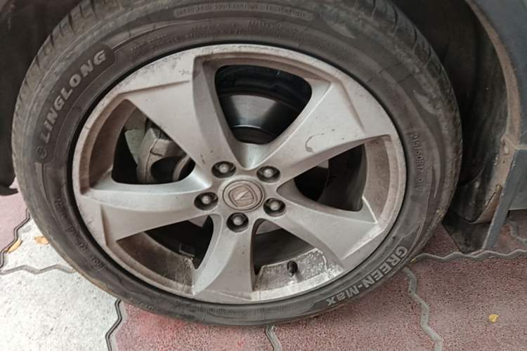 Used CHANGAN CS35 2015 1.6L Automatic Prestige Model China IV Standard Left Front Wheel Hub
