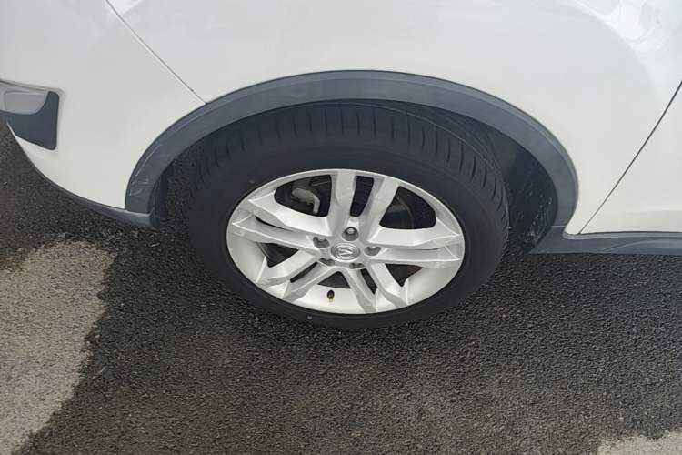 Used CHANGAN CS35 2015 1.6L Automatic Luxury Model China V Standard Left Front Wheel Hub