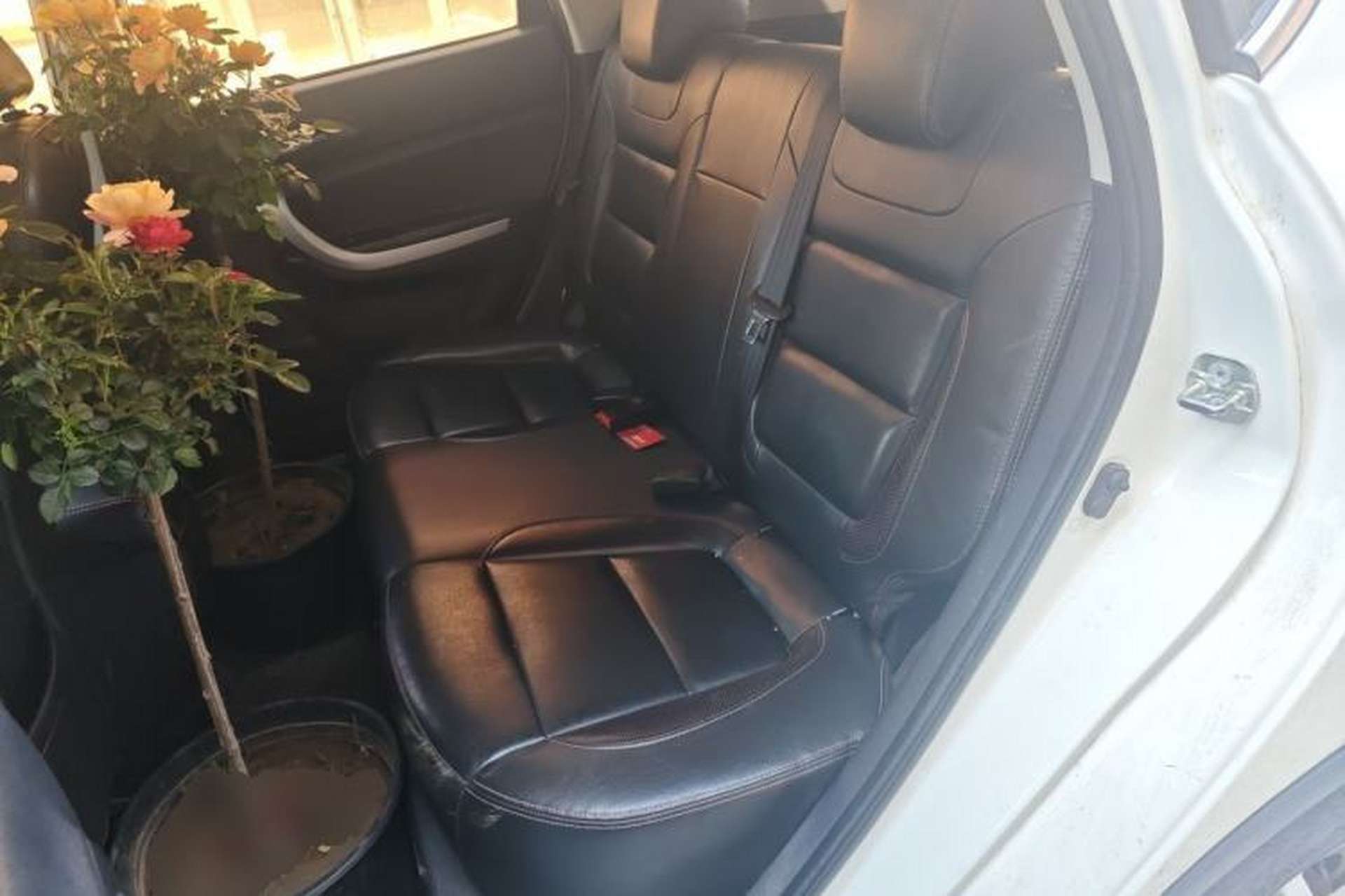 Used CHANGAN CS35 2015 1.6L Automatic Luxury Model China IV Standard Left Rear Seat