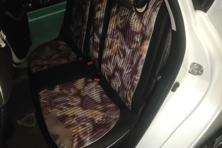 Used CHANGAN CS35 2015 1.6L Automatic Luxury Model China IV Standard Left Rear Seat