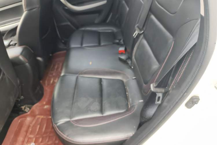 Used CHANGAN CS35 2015 1.6L Manual Luxury Model China IV Standard Left Rear Seat